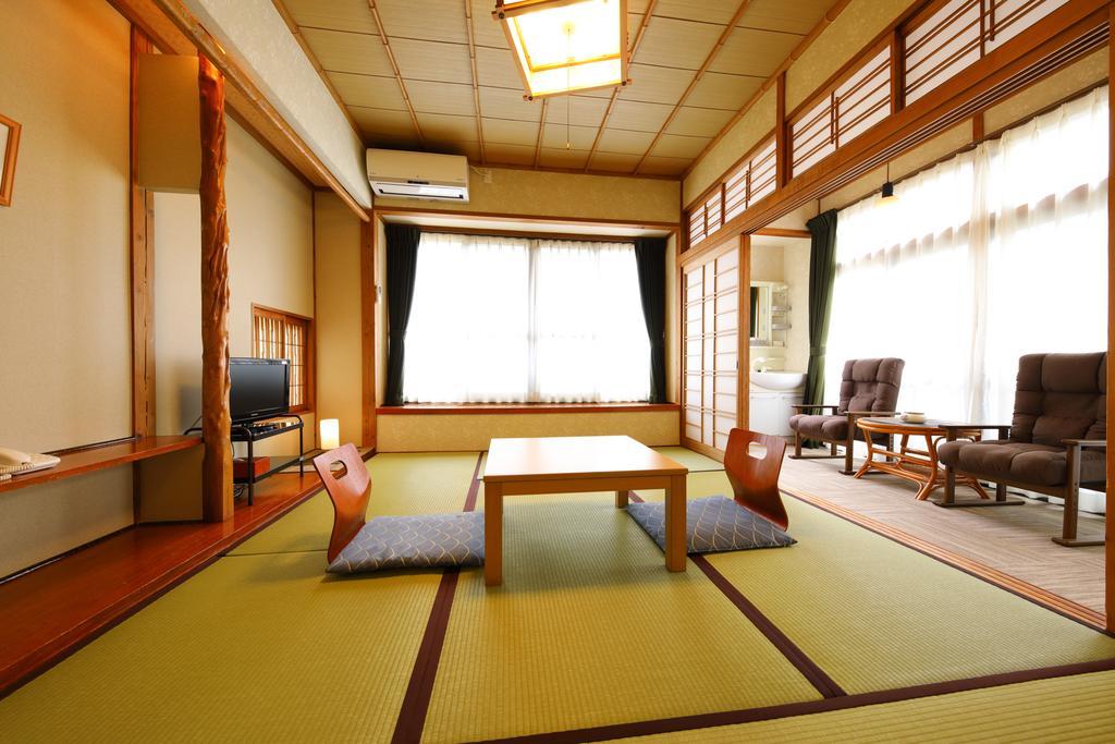 Ryokan Izumoya Yufu Dış mekan fotoğraf